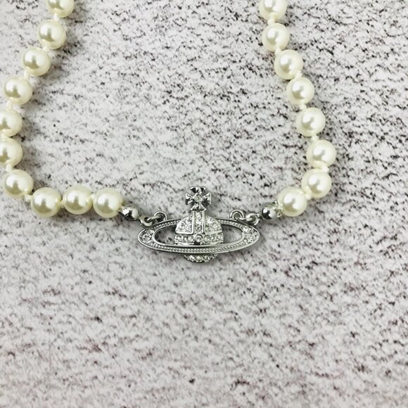 NWT Vivienne westwood Silver Orb Pearl Choker Necklace - Picture 4 of 11